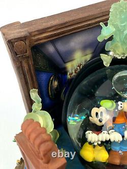 Vintage Disney Disneyland Grim Grinning Ghosts Haunted Mansion Snow Globe Glass