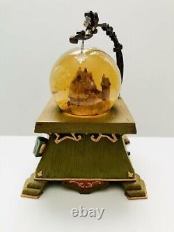 Vintage Disney Pinocchio Lighted Snow Globe Geppetto's Workshop Very Rare