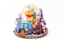 Vintage Disney Winnie The Pooh Honey Pot Eeyore Tigger Piglet Musical Snow Globe