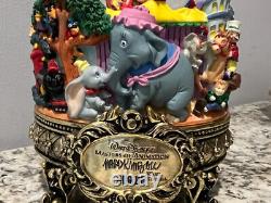 WDW Masters of Animation Dumbo Snow Globe