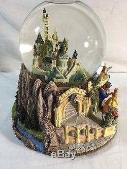 Walt Disney Beauty and the Beast Musical snow globe Castle Plays Theme Song