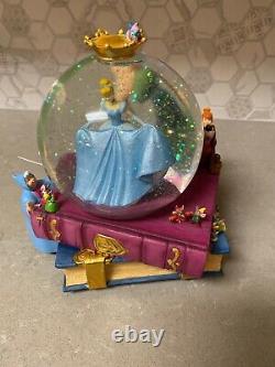 Walt Disney Cinderella Snow Globe