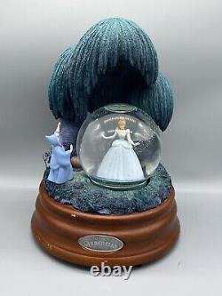 Walt Disney Cinderella Snow Globe Music Box BIBBDI BOBBIDI BOO Vintage RARE