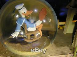 Walt Disney Classic Donald Duck 70th Anniversary Snowglobe New in Disney Box